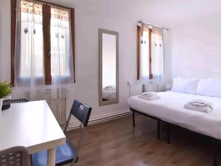 Venice B&B /Room With Private Bathroom Екстер'єр фото